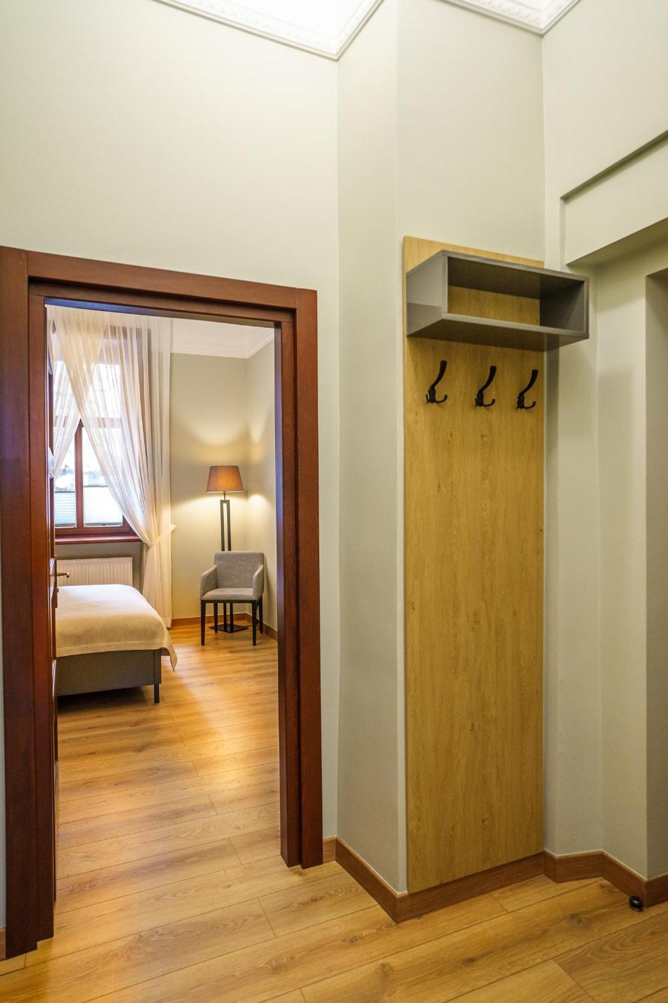 Old Town Ac Main Raiway Station Apartament *