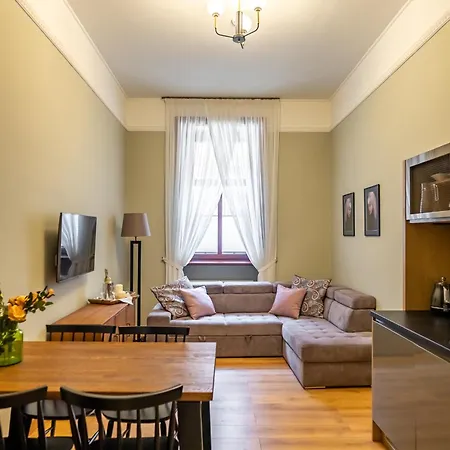Old Town Ac Apartments Main Raiway Station Krakow Exterior photo