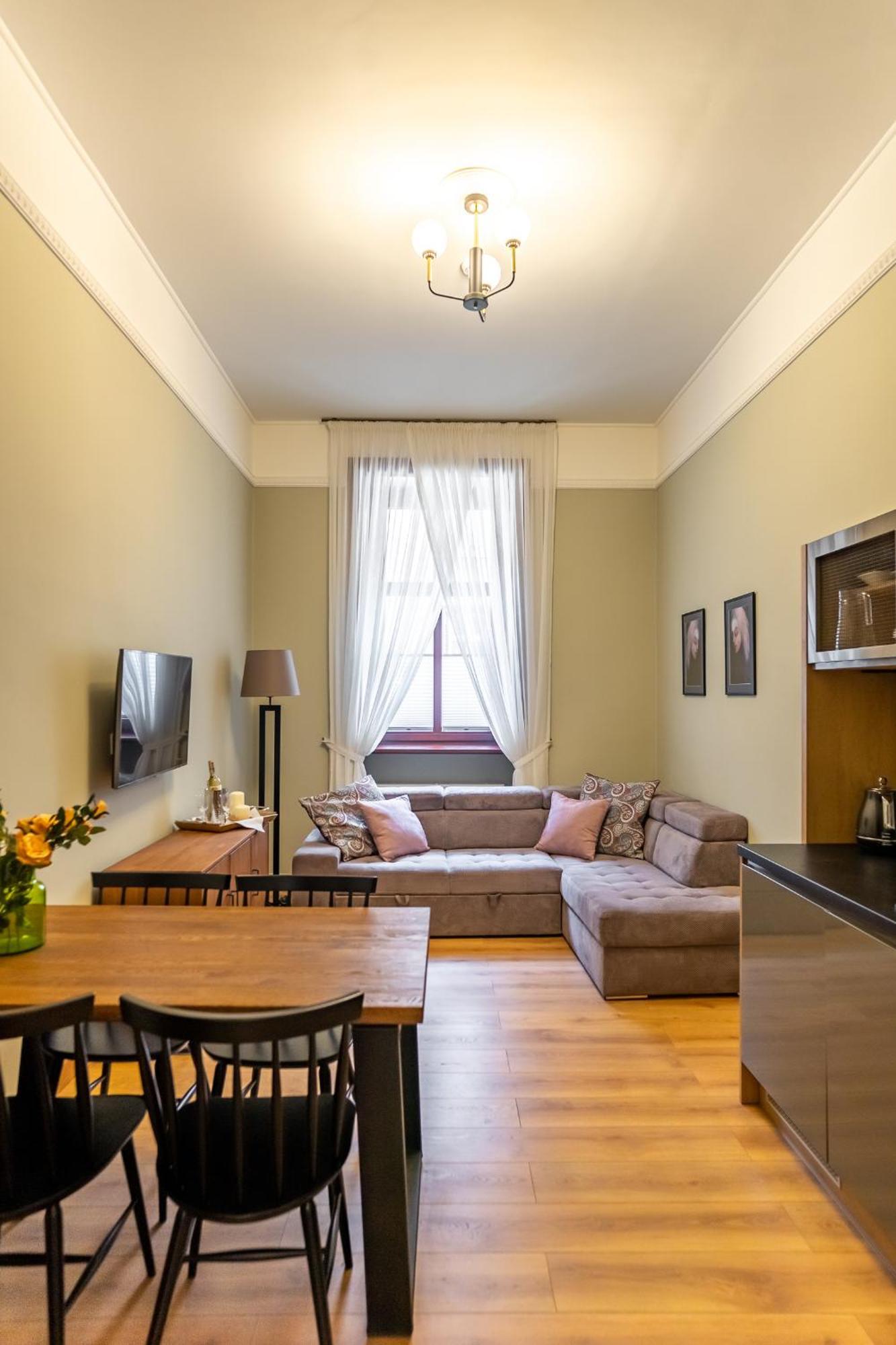Apartment Old Town Ac Main Raiway Station
